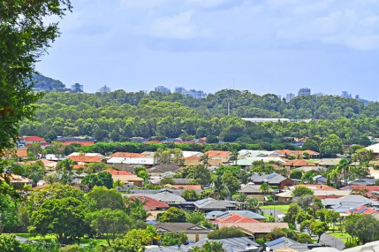 42 Oakland Parade, Banora Point, NSW 2486