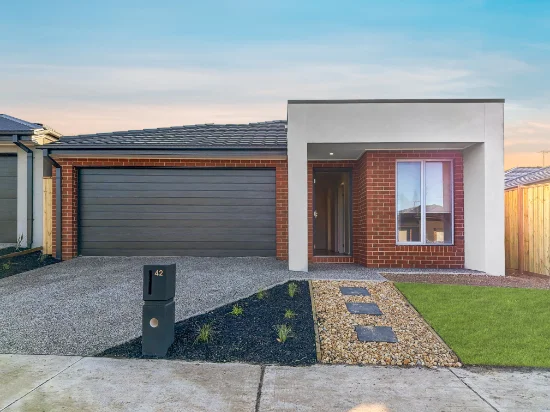 42 Palmatum Street, Sunbury, Vic 3429