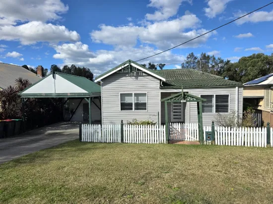 42 Queens Avenue, Cardiff, NSW 2285