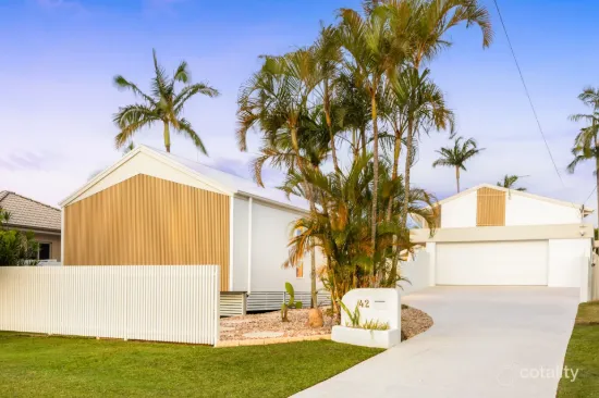 42 Seaville Avenue, Scarborough, Qld 4020