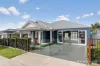 42 Settlers Boulevard, Chisholm, NSW 2322