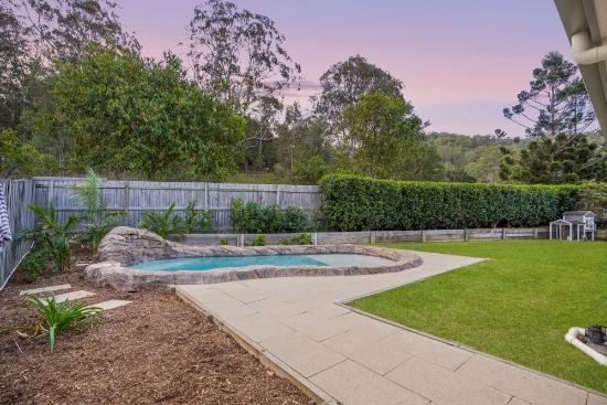 42 Sunridge Circuit, Bahrs Scrub, Qld 4207