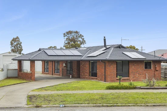 42 Talbot Road, Clunes, Vic 3370