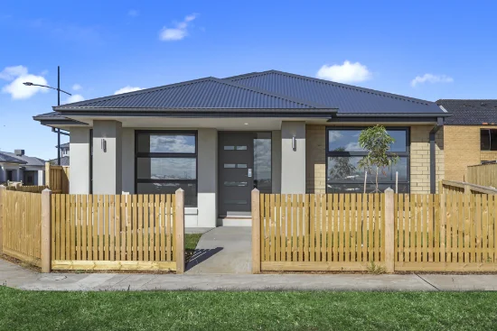 42 Viola Drive, Rockbank, Vic 3335