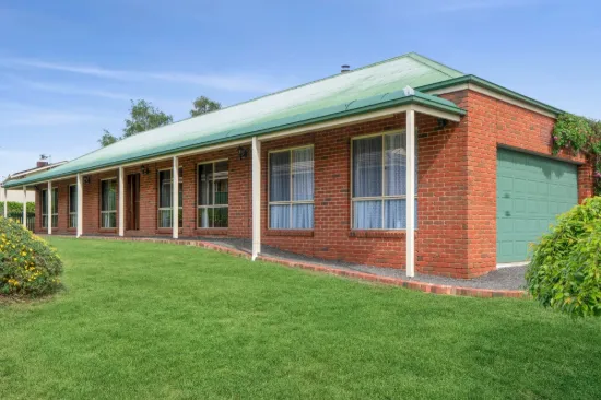 42 Warren Street, Kyneton, Vic 3444