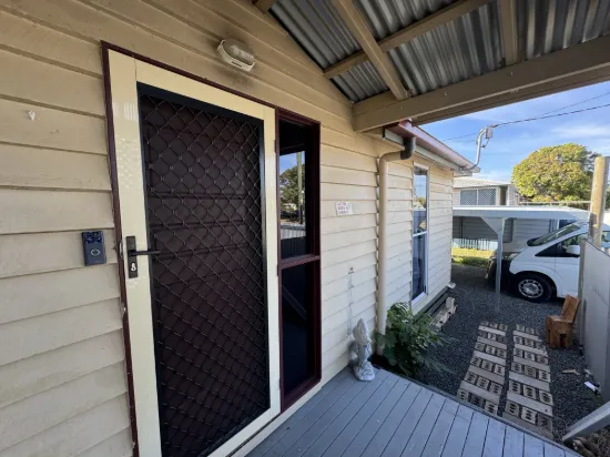 42 Young Street, Moura, Qld 4718