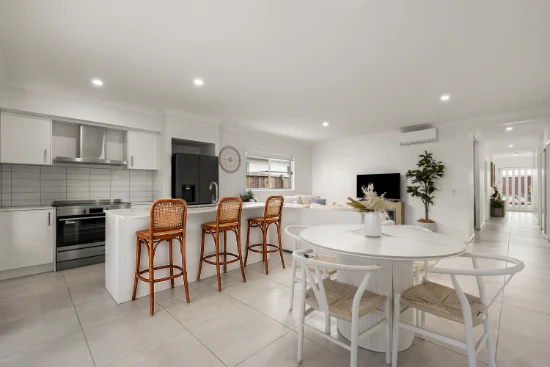 42 Zeil Crescent, Banya, Qld 4551