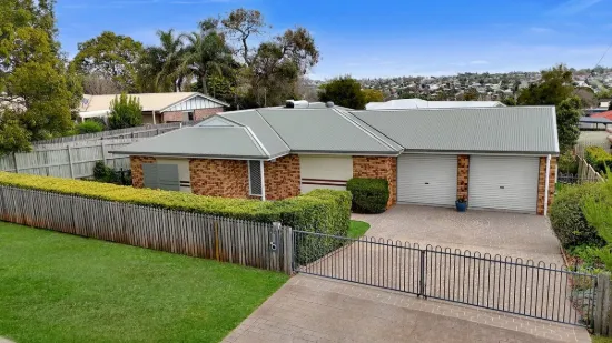 421 Hume Street, Kearneys Spring, Qld 4350