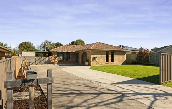421 Romani Drive, Lavington, NSW 2641