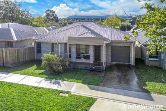 42b Howey Street, Gisborne, Vic 3437