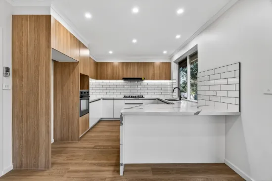 43 Cambrian Crescent, Wheelers Hill, Vic 3150