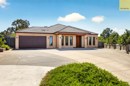 43 Darley Drive, Darley, Vic 3340