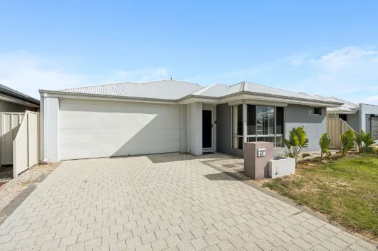 43 Greenpoint Way, Hilbert, WA 6112