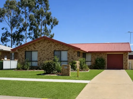 43 Hamlyn Road, Oakey, Qld 4401