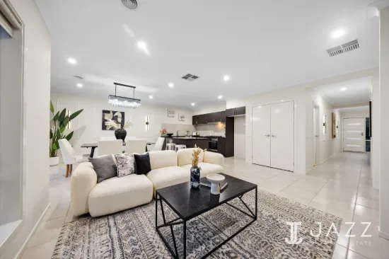 43 Namadgi Crescent, Truganina, Vic 3029-Image