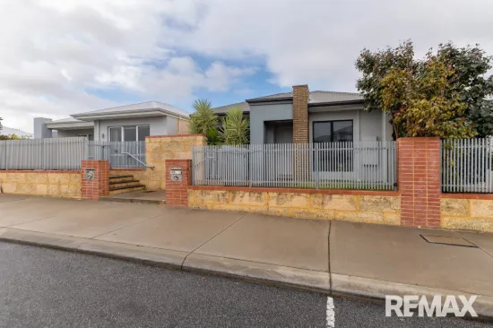 43 Roulettes Parade, Clarkson, WA 6030