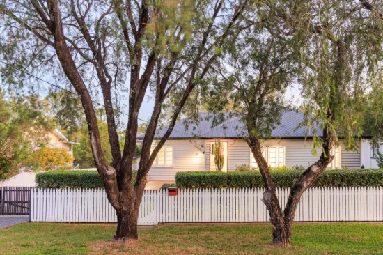 43 Stephenson Street, Oxley, Qld 4075
