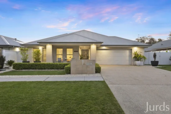 43 Tooze Circuit, North Rothbury, NSW 2335