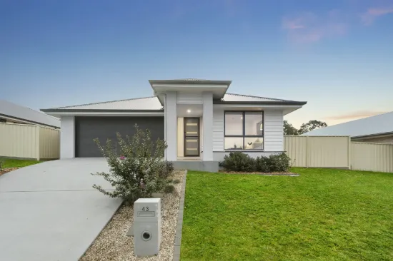 43 Turnberry Avenue, Cessnock, NSW 2325