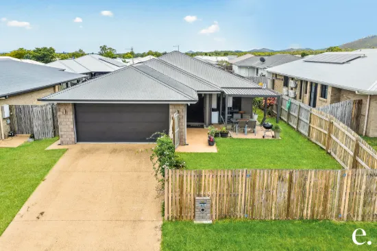 43 Varsity Crescent, Norman Gardens, Qld 4701