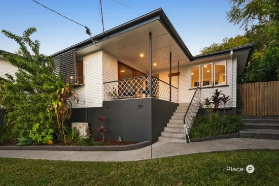 431 Nursery Road, Holland Park, Qld 4121