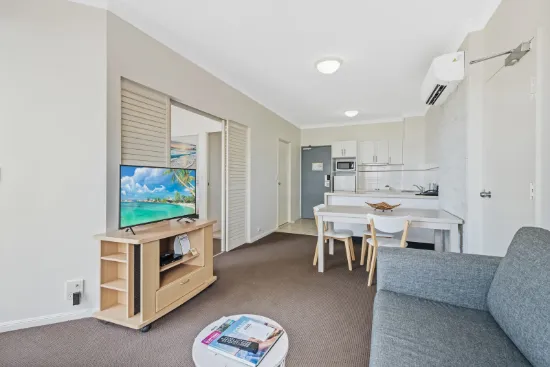 434/99 Griffith Street, Coolangatta, Qld 4225-Image