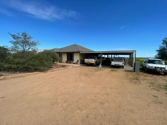 434 Scenic Drive, Warnertown, SA 5540