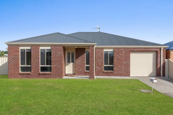 43A Cottage Crescent, Kilmore, Vic 3764