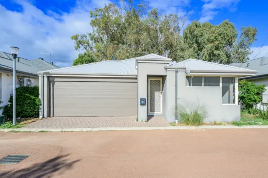 44/121 Eighth Road, Armadale, WA 6112