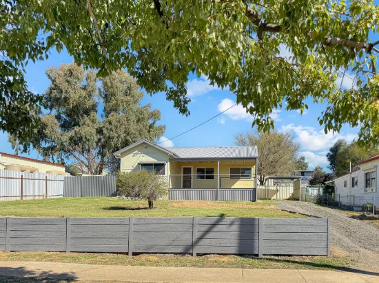 44 Binalong Street, Harden, NSW 2587