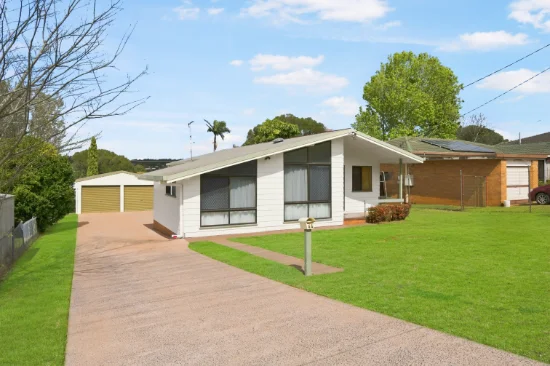 44 Debra St, Centenary Heights, Qld 4350
