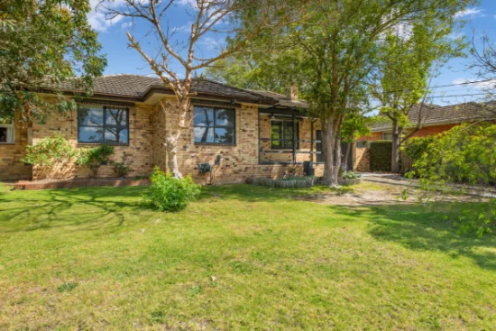 44 Dryden Concourse, Mooroolbark, Vic 3138