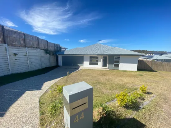 44 First St, Holmview, Qld 4207