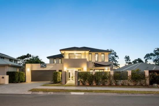 44 Harmsworth Road, Pacific Pines, Qld 4211