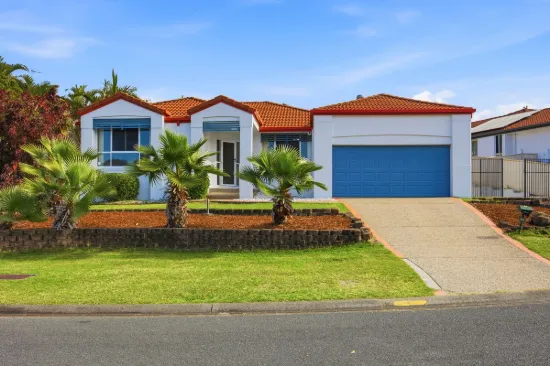 44 Ingles Circuit, Arundel, Qld 4214