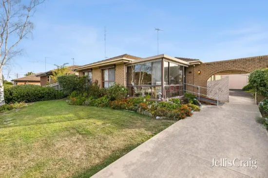 44 Iona Drive, Sebastopol, Vic 3356