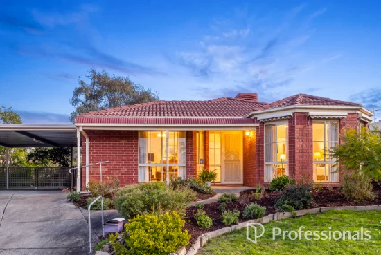 44 Jarryd Crescent, Berwick, Vic 3806 - For Rent