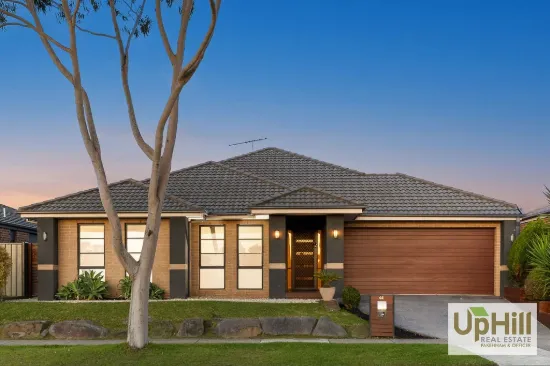 44 Mackillop Way, Clyde North, Vic 3978