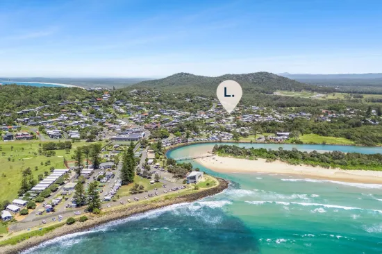 44 Main Street, Crescent Head, NSW 2440