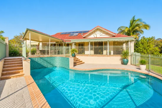 44 Martingale Circuit, Clear Island Waters, Qld 4226