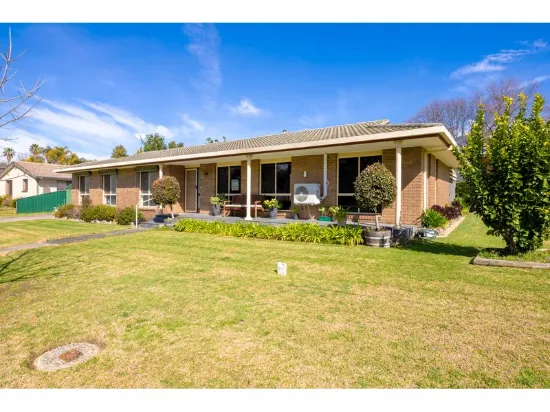 44 Michelle Avenue, Lavington, NSW 2641