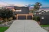 44 Ninth Avenue, St Lucia, Qld 4067