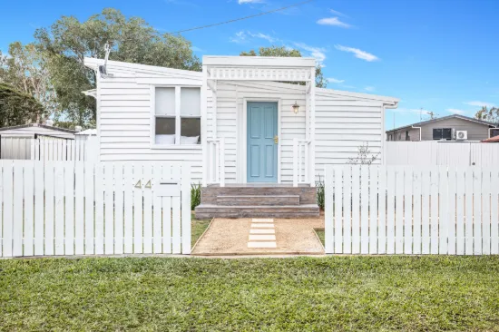 44 Ranald Avenue, Ningi, Qld 4511
