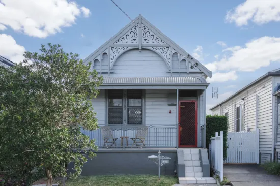 44 Samdon Street, Hamilton, NSW 2303