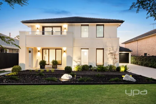 44 Vaucluse Boulevard, Sanctuary Lakes, Vic 3030