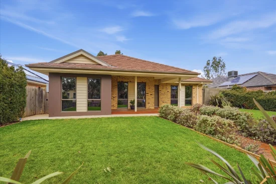 44 Walhalla Drive, Eynesbury, Vic 3338