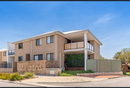 45/18 Whitlock Road, Queens Park, WA 6107