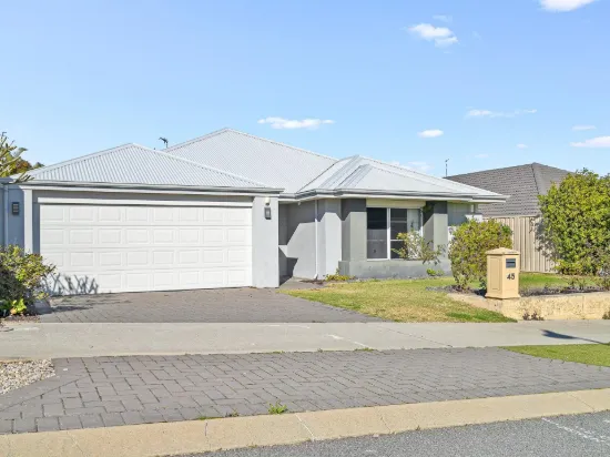 45 Broadmoor Loop, Meadow Springs, WA 6210