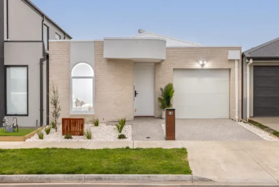 45 Cassia Way, Mickleham, Vic 3064
