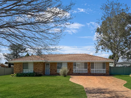 45 Derby Street, Glen Innes, NSW 2370 - For Rent